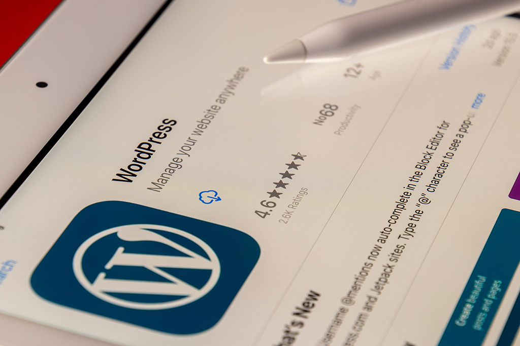 里揚國際數位行銷公司 - 3大優勢讓WordPress 成為架站最佳首選，簡單架設與SEO高相融度的優化網站